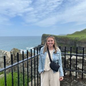 Meet your Posher, Carolyn